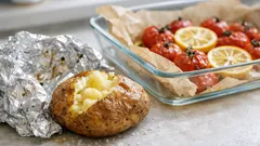 4 ting du ikke bør pakke inn i aluminiumsfolie i ovn eller på grill